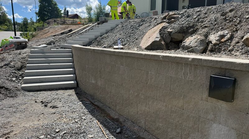 Bilplats i marksten